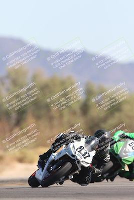 media/Nov-02-2025-CVMA (Sun) [[337aff29ab]]/Race 8-Formula Lightweight Twins Shootout/